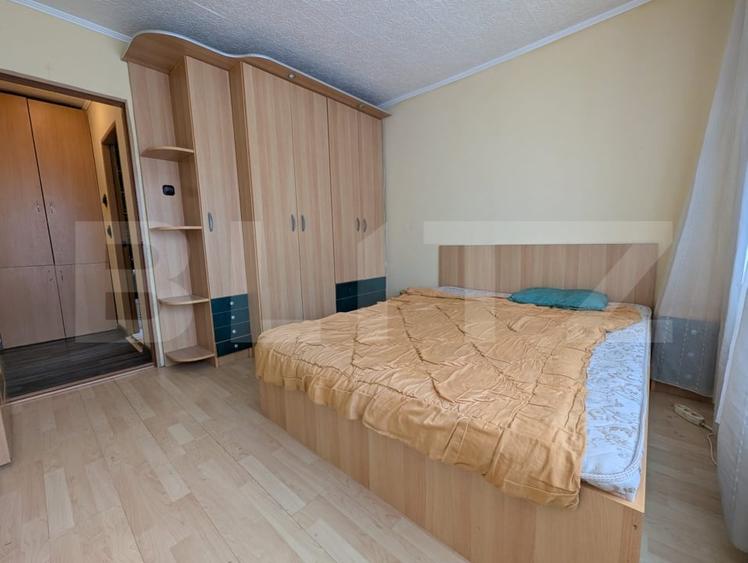 Apartament cu 3 camere, zona Nufărul - 4