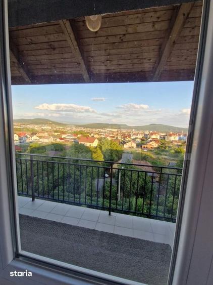 Apartament cu 3 camere, mobilat în Central