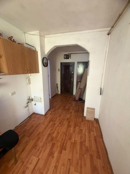 Apartament cu 2 camere decomandat în Km 4-5