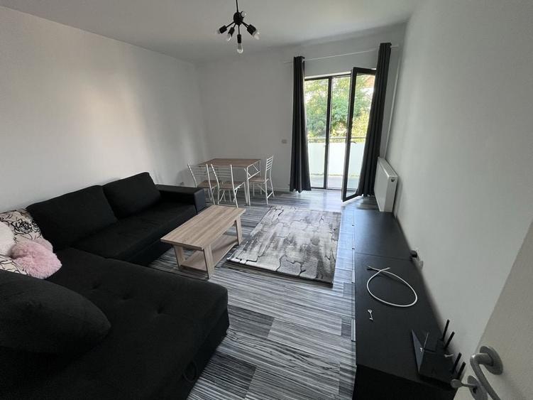 Apartament cu 2 camere decomandat în Valea Lupului