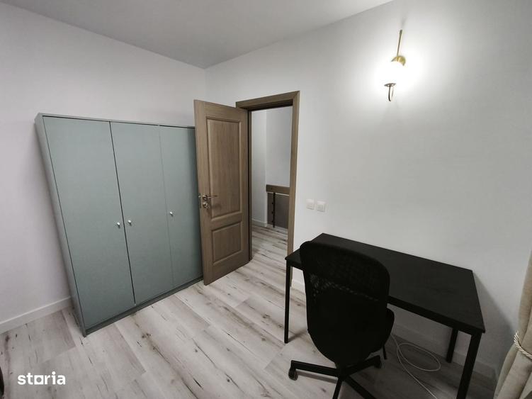 Casă cu 4 camere în Central