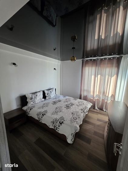 Apartament cu 2 camere în Micro 17
