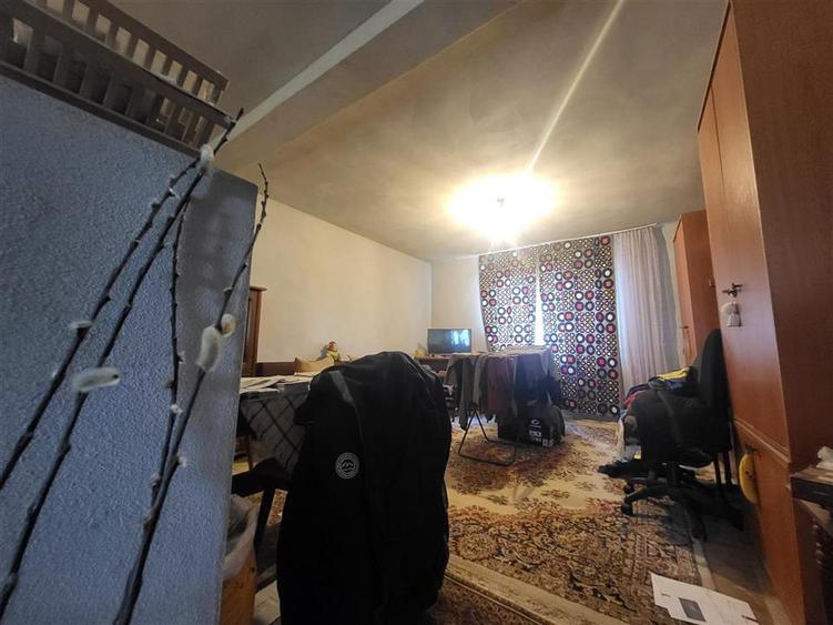 Casă cu 5 camere cu Teren 522 Mp în Sântandrei