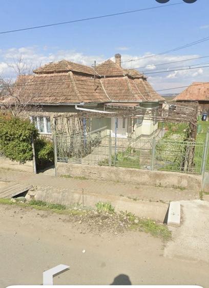 Casă cu 3 camere în Bogata
