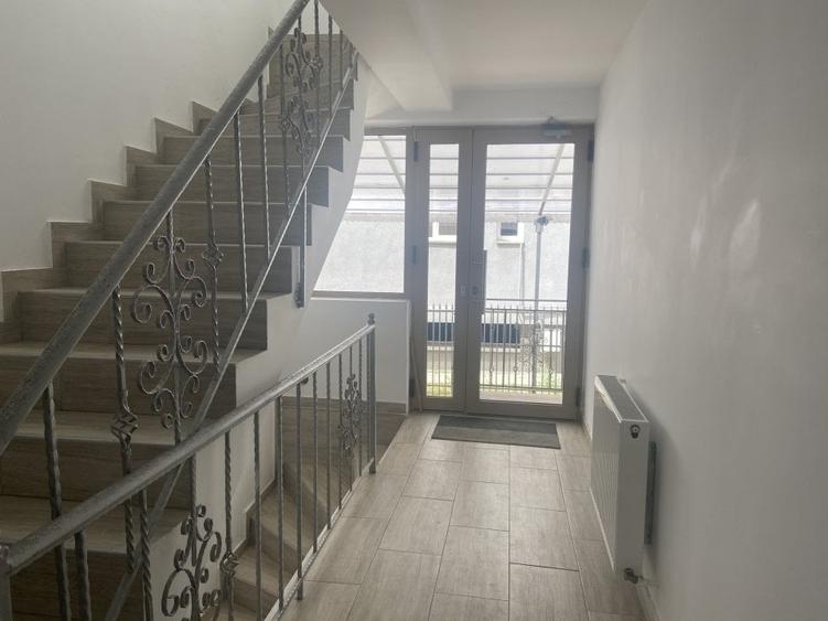 Apartament cu 2 camere semidecomandat, mobilat în Tineretului