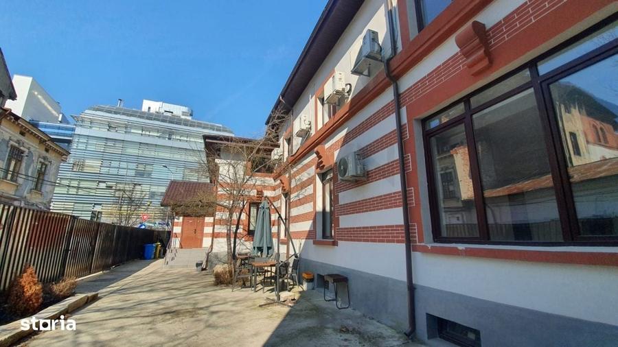 Casă cu 4 camere cu Teren 500 Mp în Victoriei
