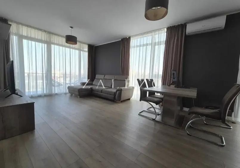 Apartament cu 2 camere semidecomandat, mobilat în Central