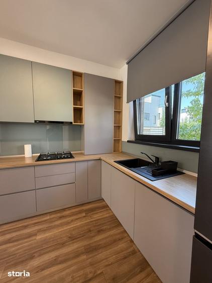 Casă cu 4 camere cu Teren 100 Mp în Central