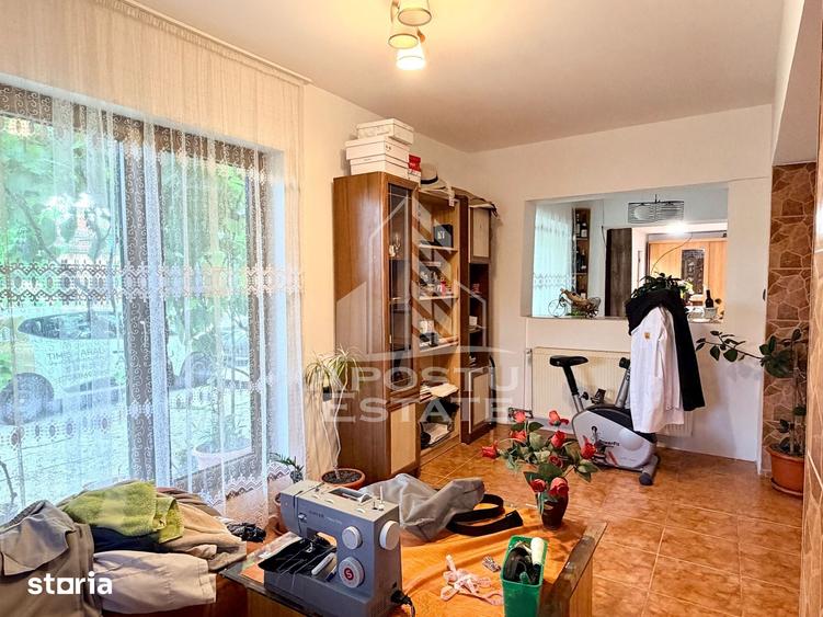 Casă cu 5 camere cu Teren 2890 Mp în Fratelia