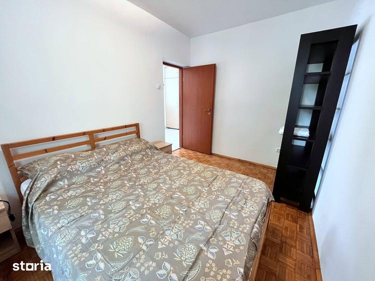 Apartament cu 3 camere decomandat în Gruia
