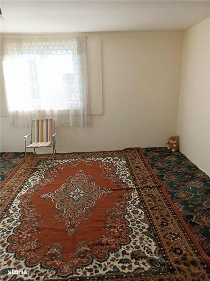 Casă cu 3 camere în Novaci