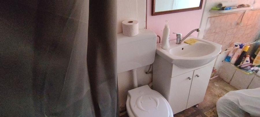 Casă cu 3 camere în Central