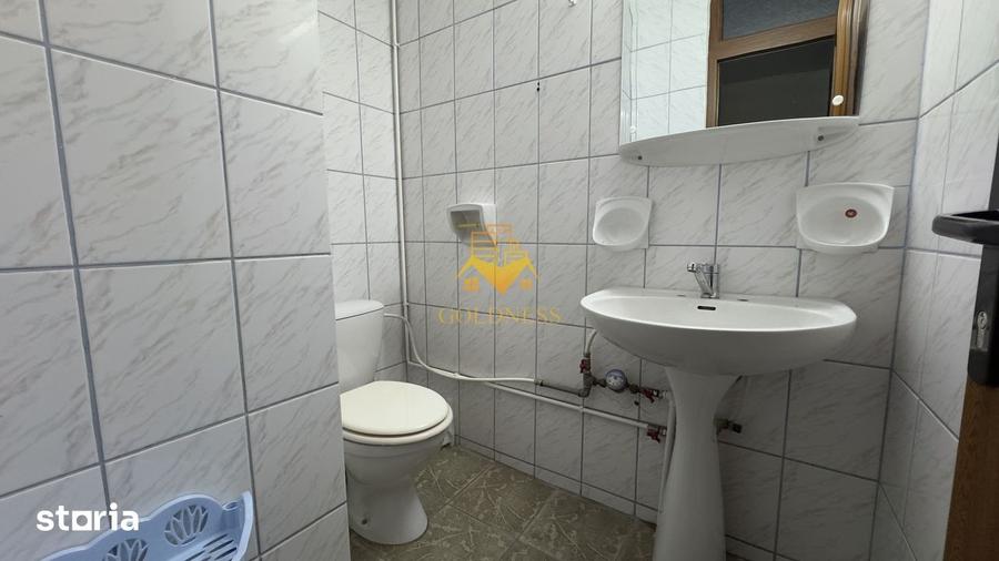 Apartament cu 3 camere, mobilat în Central