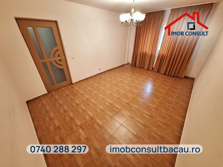 Apartament cu 2 camere decomandat în Narcisa
