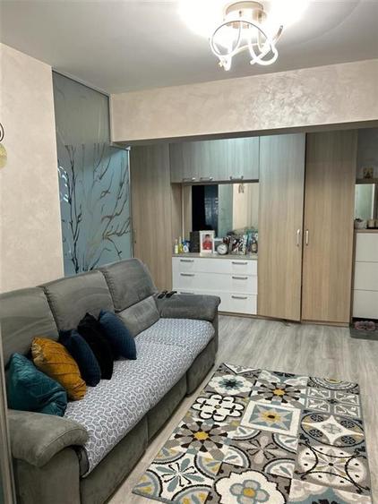Apartament cu 3 camere decomandat în Nord