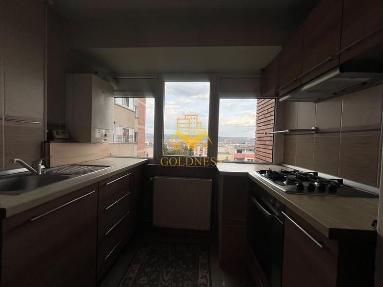 Apartament cu 4 camere semidecomandat, mobilat în Gheorgheni