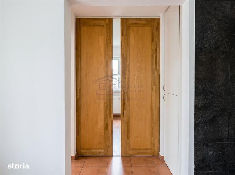 Apartament cu 3 camere decomandat în George Enescu