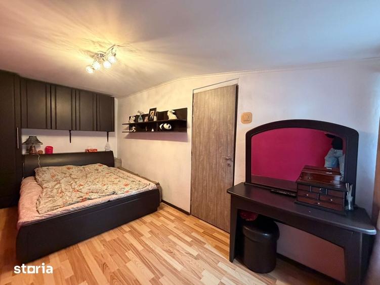Casă cu 5 camere cu Teren 162 Mp în Băneasa