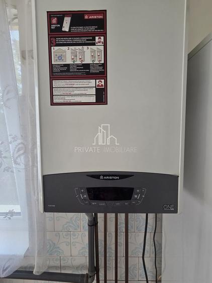 Apartament cu 3 camere decomandat în Sud