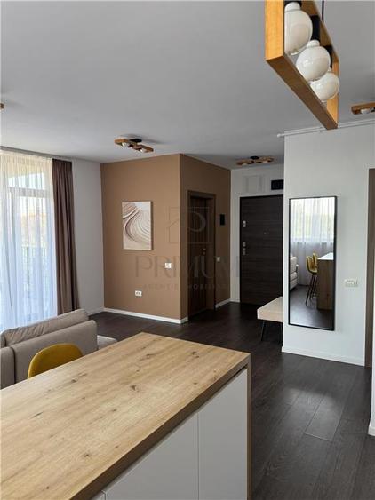 Apartament cu 2 camere decomandat în Torontalului