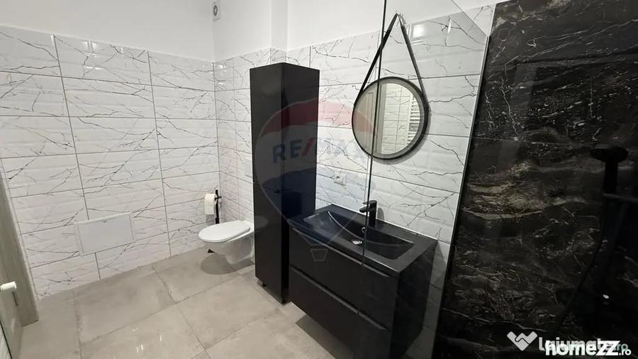 Garsonieră decomandată în Central