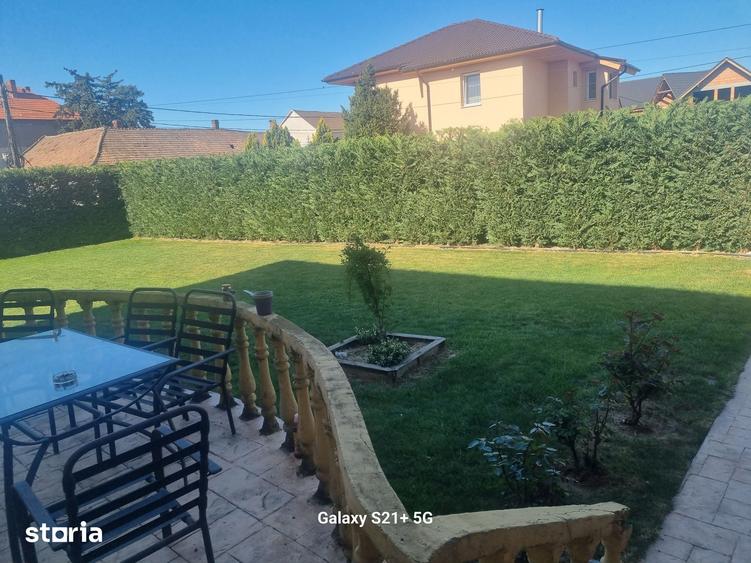 Casă cu 4 camere cu Teren 780 Mp în Nojorid