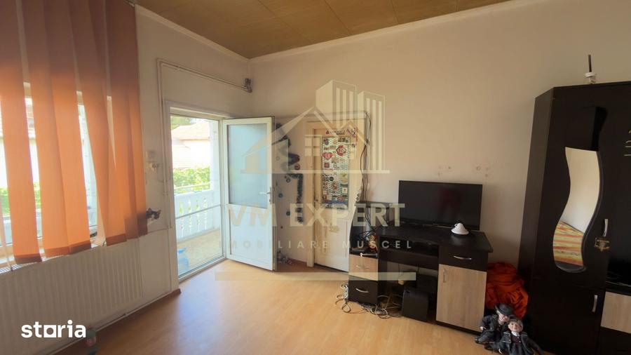 Casă cu 4 camere cu Teren 233 Mp în Sud