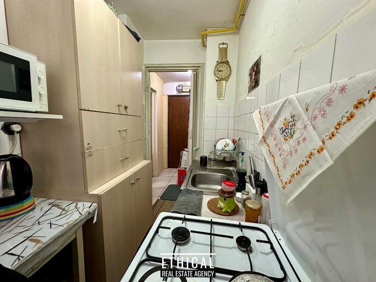 Apartament cu 2 camere semidecomandat, mobilat în Gorjului