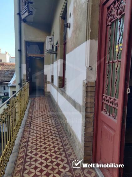 Apartament cu 2 camere semidecomandat, mobilat în Central