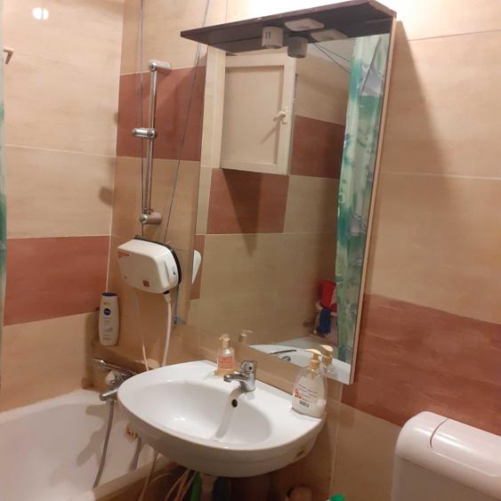 Apartament cu 3 camere decomandat în Sebastian