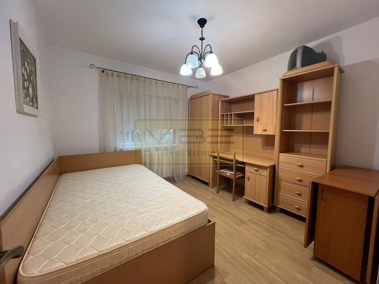 Apartament cu 3 camere decomandat, mobilat în Păcurari