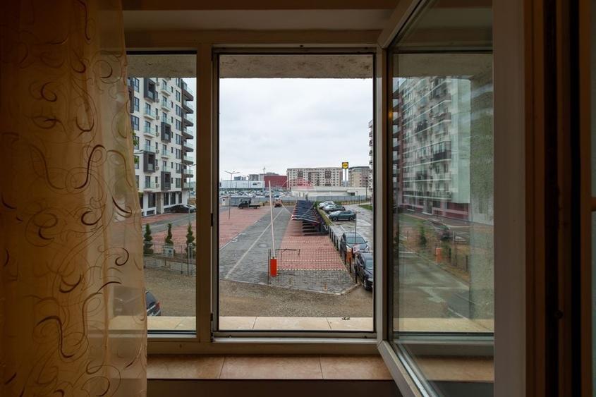 Apartament cu 3 camere decomandat în Nord