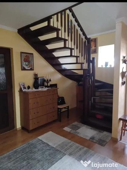 Casă cu 4 camere cu Teren 600 Mp în Tișăuți