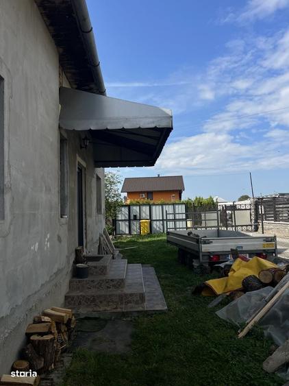 Casa 4 camere, curte mare de 900mp - 2