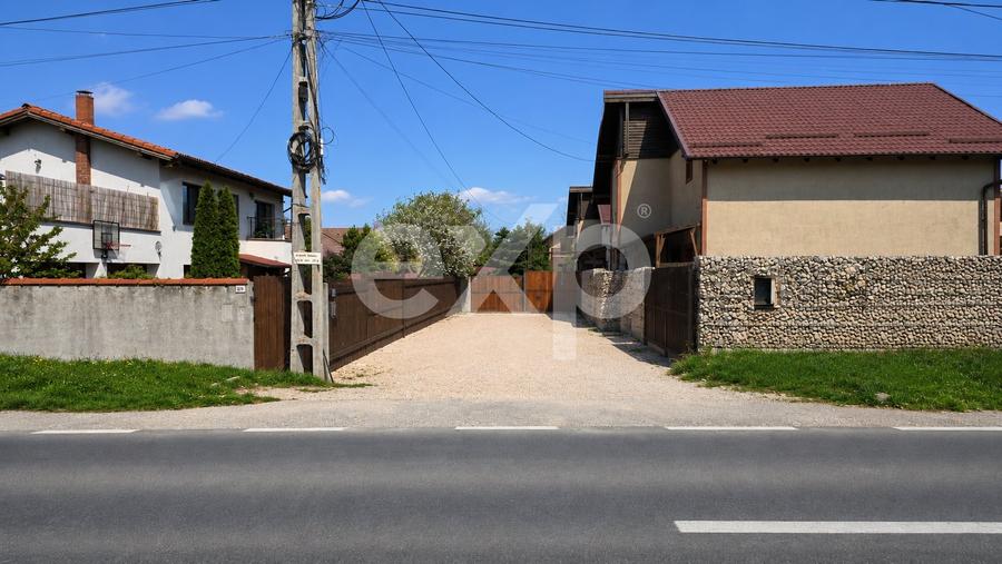Casă individuală cu 4 camere cu Canalizare în Hărman