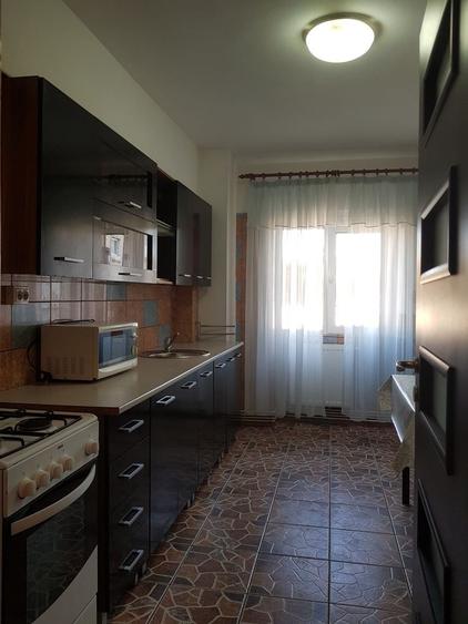 Apartament decomandat în Gară