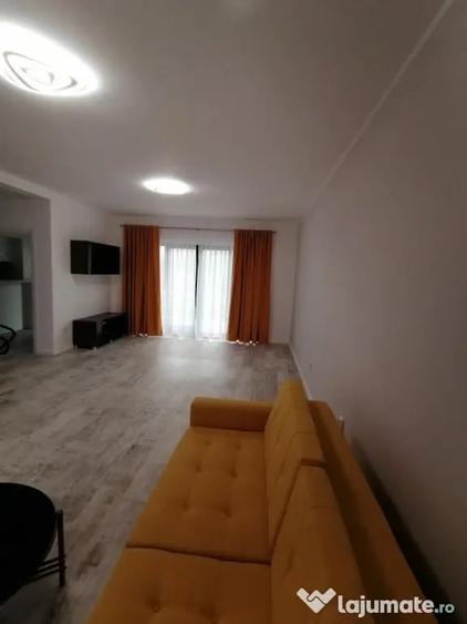 Casă cu 4 camere cu Teren 360 Mp în Borhanci