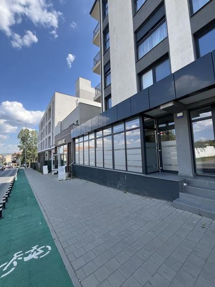 Spațiu comercial, de 85 mp, în Exterior Vest