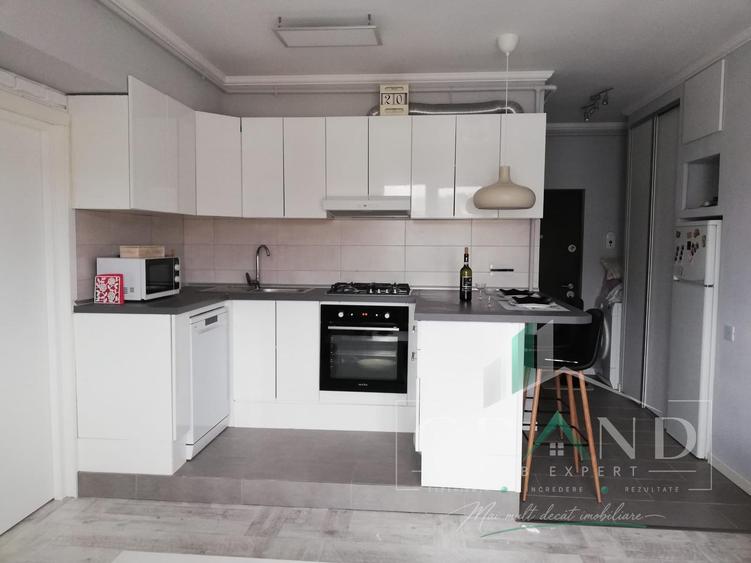 Apartament cu 2 camere semidecomandat, mobilat în Iris