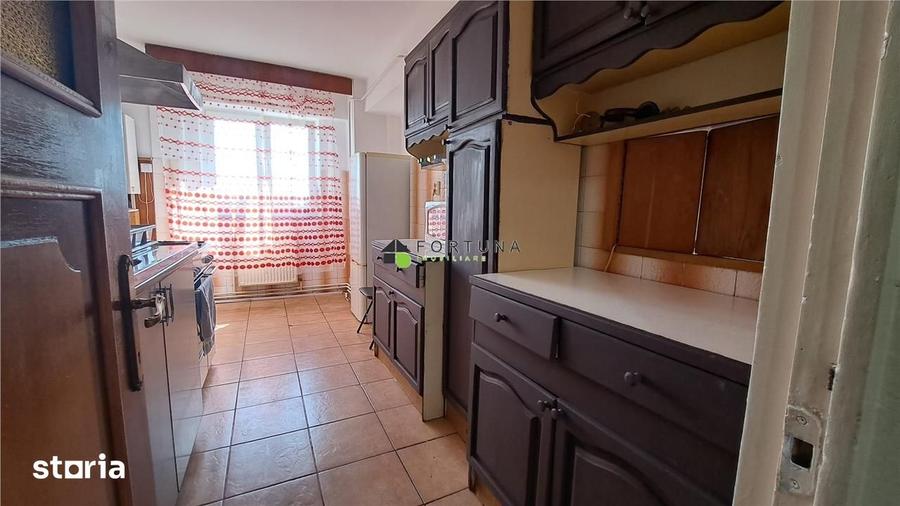 Apartament cu 4 camere în Centrul Civic