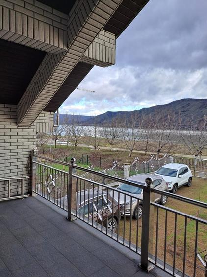 Casă cu 4 camere în Dudașu