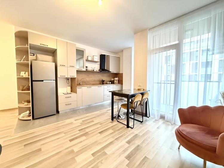 Apartament cu 2 camere decomandat, mobilat în Torontalului