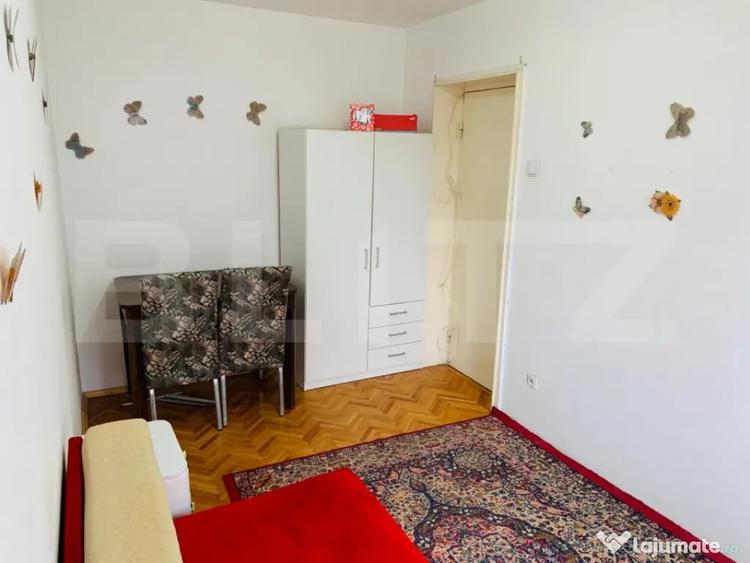 Apartament cu 3 camere semidecomandat, mobilat în Semicentral
