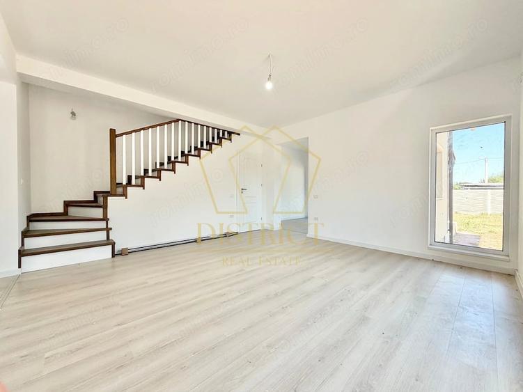 Casă cu 5 camere cu Teren 470 Mp în Ghiroda