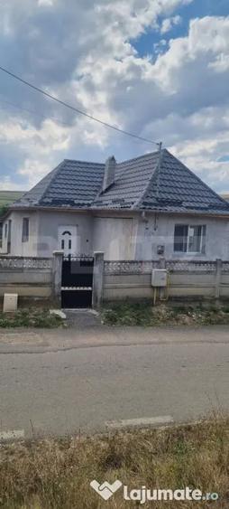 Casă cu 2 camere cu Teren 700 Mp în Central