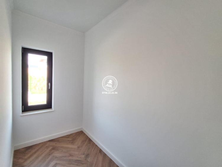 Casă cu 4 camere cu Teren 450 Mp în Breazu