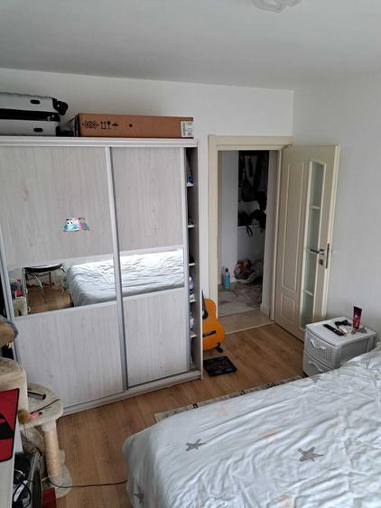 Apartament cu 2 camere decomandat în Hârșova