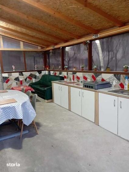 Casă cu 2 camere semidecomandat cu Teren 75 Mp în Central