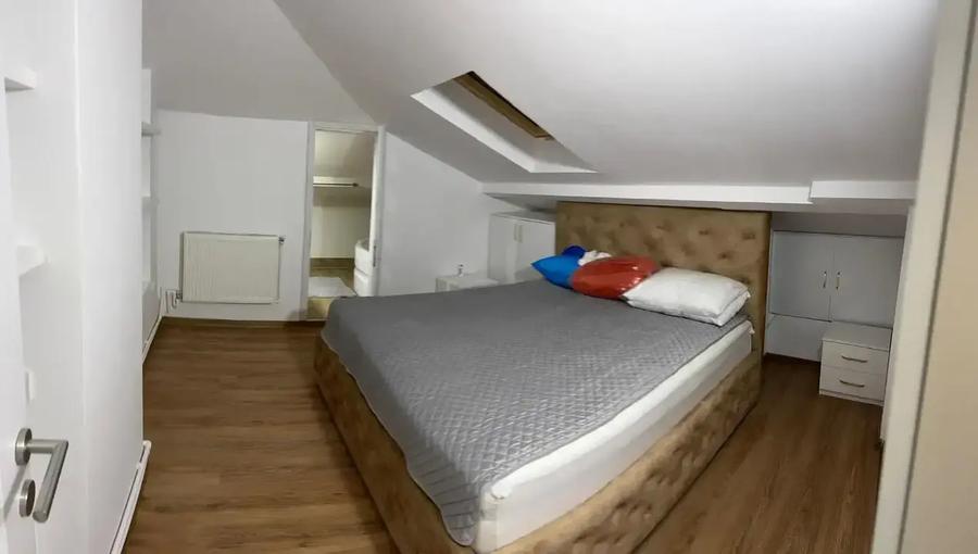 Duplex cu 2 camere cu Canalizare în Vitan Mall