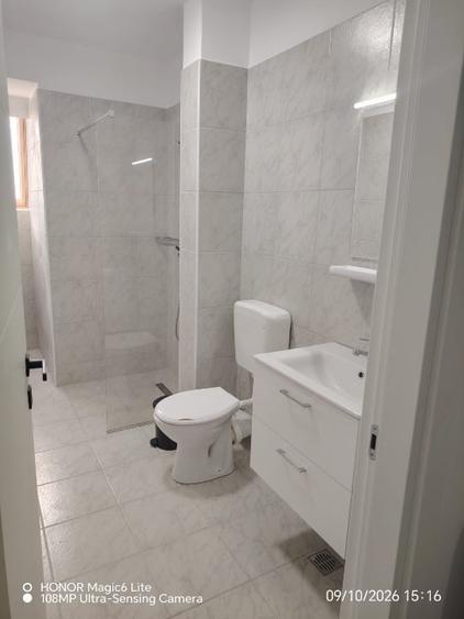Apartament cu 2 camere decomandat, mobilat în Ferme